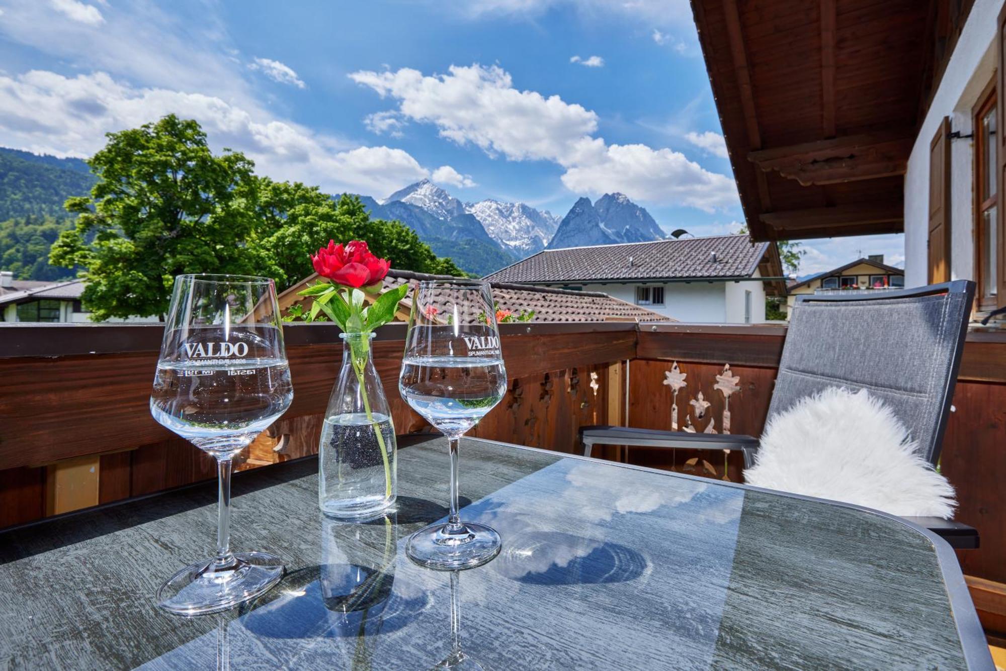 Ferienwohnungen Alpspitzecho Garmisch-Partenkirchen Exterior photo